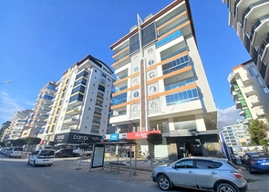 على شارع بارباروس - شقة غرفتين وصالة مفروشة - مجمع حديث - في محمودلار / الانيا 