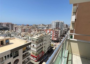 شقة غرفتين وصالة مفروشة - ضمن مجمع قريب من البحر والخدمات - في محمودلار / الانيا 