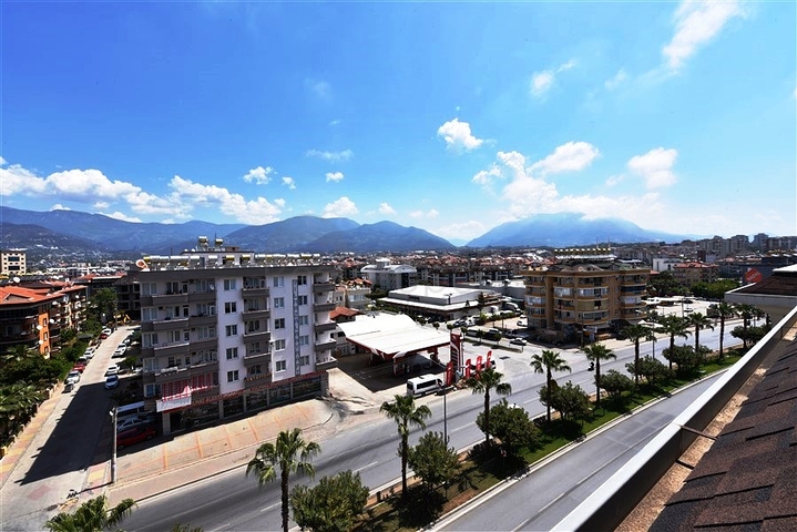 دوبلكس واسعة - 5 غرف وصالة - مفروشة - في موقع مميز - اوبا / الانيا 