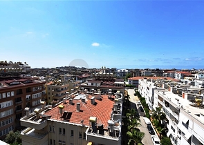 دوبلكس واسعة - 5 غرف وصالة - مفروشة - في موقع مميز - اوبا / الانيا 