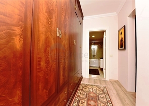 دوبلكس واسعة - 5 غرف وصالة - مفروشة - في موقع مميز - اوبا / الانيا 