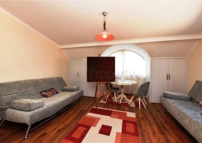 دوبلكس واسعة - 5 غرف وصالة - مفروشة - في موقع مميز - اوبا / الانيا 