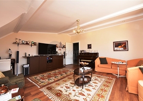 دوبلكس واسعة - 5 غرف وصالة - مفروشة - في موقع مميز - اوبا / الانيا 