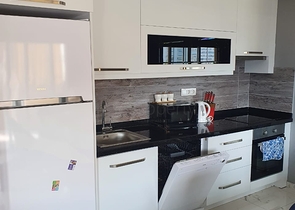 مجمع فاخر - شقة غرفة وصالة واسعة -مفروشة -في محمودلار / الانيا 