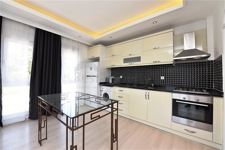 1 + 1 شقة للايجار 600 متر من البحر