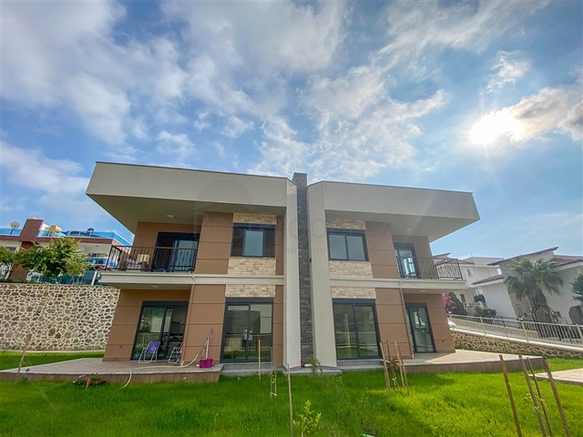 فلل في مجمع كارجيجاك الجديد