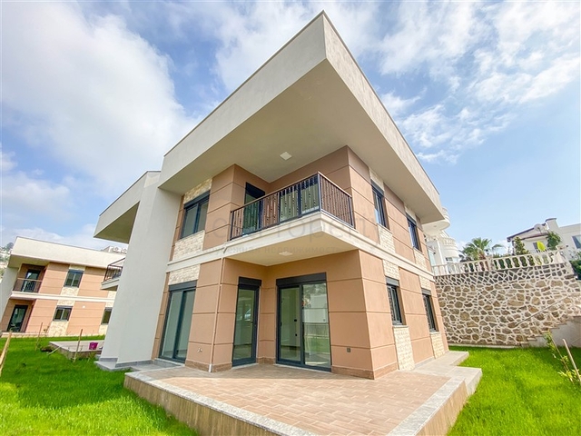 فلل في مجمع كارجيجاك الجديد