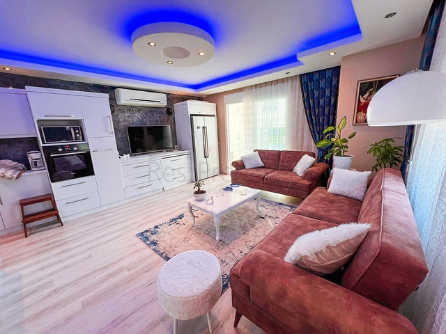 شقة غرفة وصالة - ضمن مجمع سكني - في منطقة كاستل الراقية / الانيا 