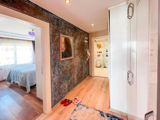 شقة غرفة وصالة - ضمن مجمع سكني - في منطقة كاستل الراقية / الانيا 