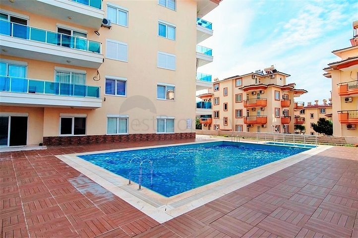 شقة غرفة وصالة - ضمن مجمع سكني - في منطقة كاستل الراقية / الانيا 