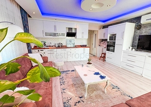 شقة غرفة وصالة - ضمن مجمع سكني - في منطقة كاستل الراقية / الانيا 