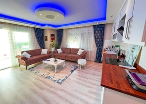 شقة غرفة وصالة - ضمن مجمع سكني - في منطقة كاستل الراقية / الانيا 