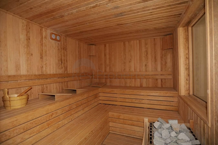 شقة غرفة وصالة مفروشة - ضمن مجمع سكني انيق - في محمودلار / الانيا 