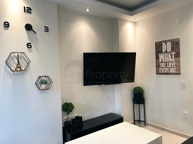 موقع مركزي - شقة غرفة وصالة مفروشة - ضمن مجمع سكني - في توسمور / الانيا 