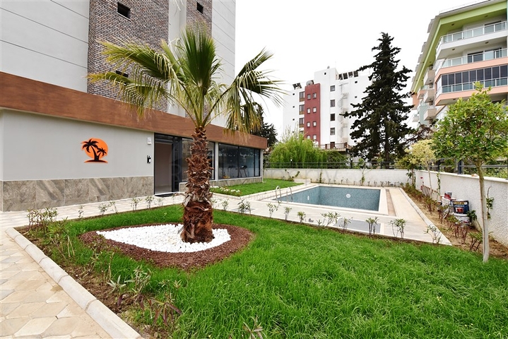 اطلالة بحر - دوبلكس غرفتين وصالة - مجمع جديد في كاستل / الانيا 