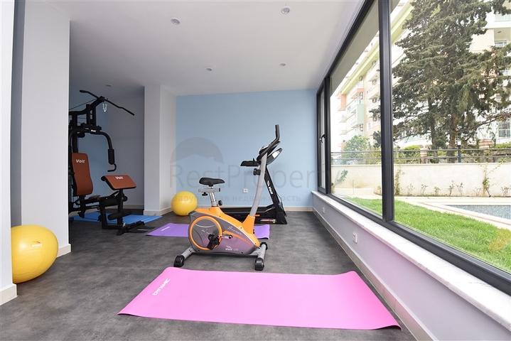 اطلالة بحر - دوبلكس غرفتين وصالة - مجمع جديد في كاستل / الانيا 