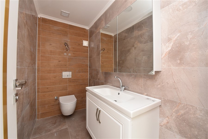 اطلالة بحر - دوبلكس غرفتين وصالة - مجمع جديد في كاستل / الانيا 