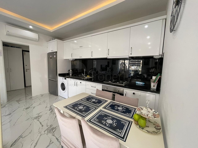 مجمع انيق - شقة غرفة وصالة مفروشة - في محمودلار / الانيا 