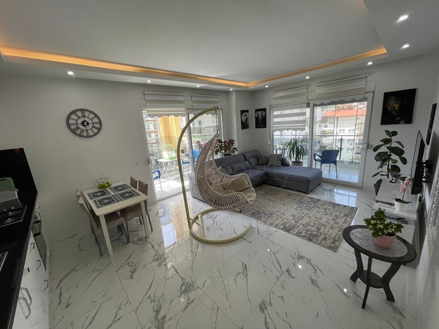 مجمع انيق - شقة غرفة وصالة مفروشة - في محمودلار / الانيا 