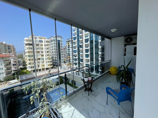 مجمع انيق - شقة غرفة وصالة مفروشة - في محمودلار / الانيا 