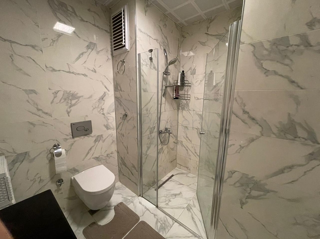 مجمع انيق - شقة غرفة وصالة مفروشة - في محمودلار / الانيا 