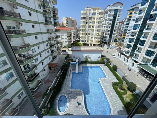 مجمع انيق - شقة غرفة وصالة مفروشة - في محمودلار / الانيا 