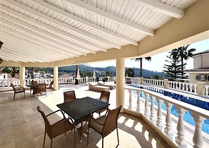 فيلا مستقلة - 3 غرف وصالة - مسبح مستقل - في كارجيجاك / الانيا 