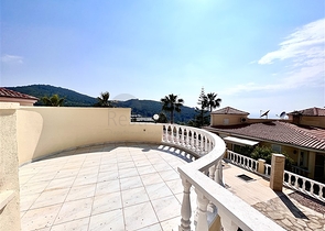 فيلا مستقلة - 3 غرف وصالة - مسبح مستقل - في كارجيجاك / الانيا 