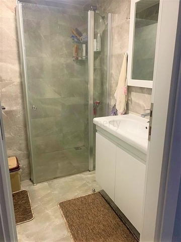 شقة غرفة وصالة - مفروشة - ضمن مجمع سكني في محمودلار / الانيا 