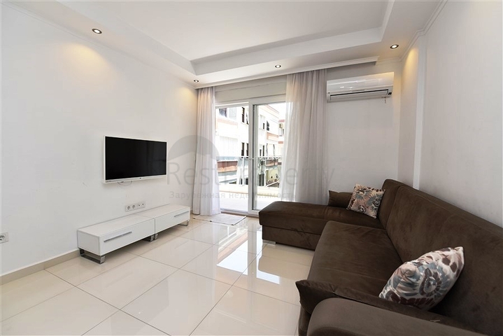 شقق للبيع في مركز الانيا - غرفة وصالة مفروشة - قريبة من شاطئ كليوباترا 