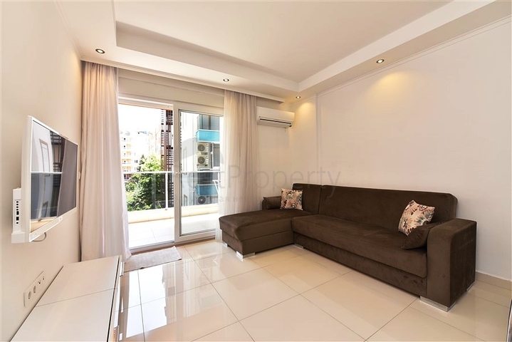 شقق للبيع في مركز الانيا - غرفة وصالة مفروشة - قريبة من شاطئ كليوباترا 