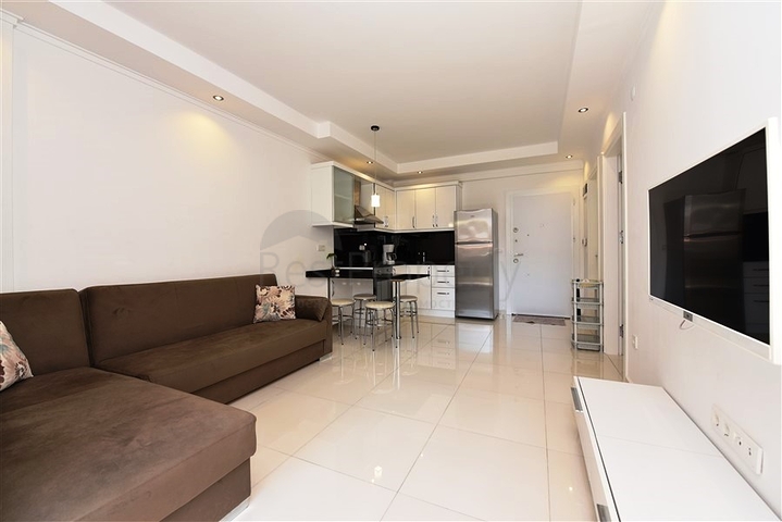 شقق للبيع في مركز الانيا - غرفة وصالة مفروشة - قريبة من شاطئ كليوباترا 