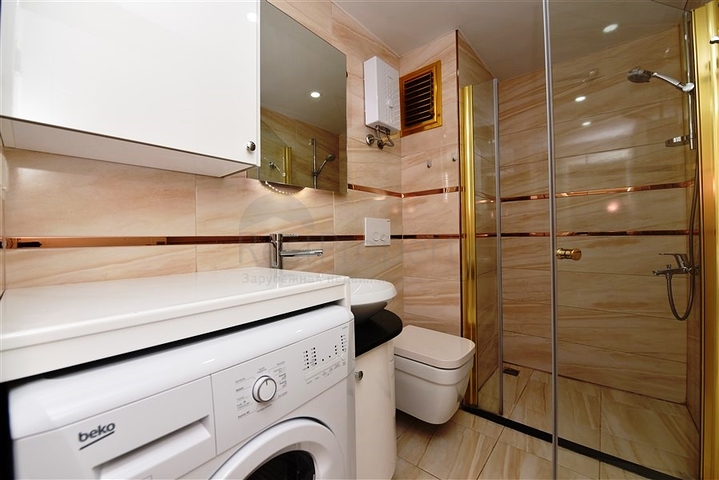 شقق للبيع في مركز الانيا - غرفة وصالة مفروشة - قريبة من شاطئ كليوباترا 