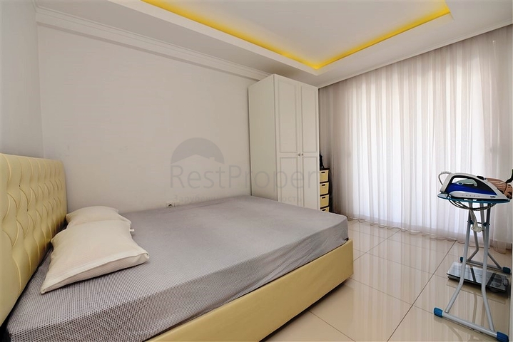 شقق للبيع في مركز الانيا - غرفة وصالة مفروشة - قريبة من شاطئ كليوباترا 