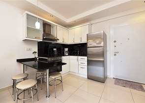 شقق للبيع في مركز الانيا - غرفة وصالة مفروشة - قريبة من شاطئ كليوباترا 