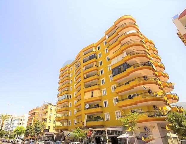 شقة واسعة غرفتين وصالة مفروشة - ضمن مجمع سكني في محمودلار/ الانيا 