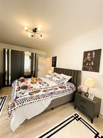 شقة واسعة غرفتين وصالة مفروشة - ضمن مجمع سكني في محمودلار/ الانيا 