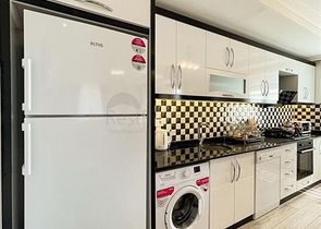 شقة واسعة غرفتين وصالة مفروشة - ضمن مجمع سكني في محمودلار/ الانيا 