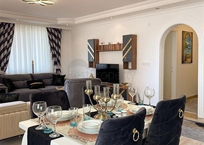 شقة واسعة غرفتين وصالة مفروشة - ضمن مجمع سكني في محمودلار/ الانيا 