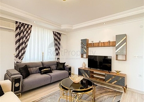 شقة واسعة غرفتين وصالة مفروشة - ضمن مجمع سكني في محمودلار/ الانيا 