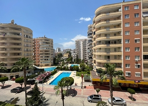 شقة غرفتين وصالة -مفروشة -قريبة من البحر والخدمات -في مهموتلار / الانيا 