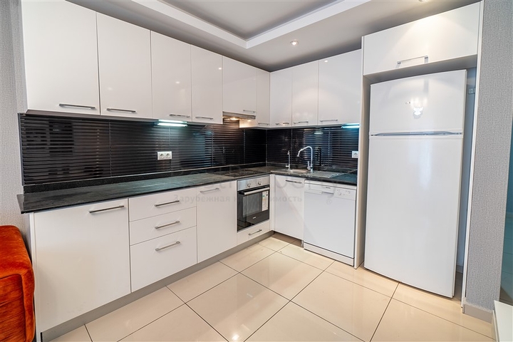 خلف مول الانيوم - شقة غرفة وصالة مفروشة - مجمع فاخر - في جيكجلي / الانيا 