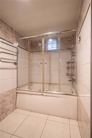 خلف مول الانيوم - شقة غرفة وصالة مفروشة - مجمع فاخر - في جيكجلي / الانيا 