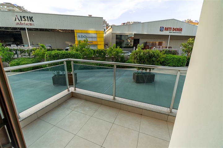 خلف مول الانيوم - شقة غرفة وصالة مفروشة - مجمع فاخر - في جيكجلي / الانيا 