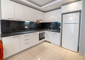 خلف مول الانيوم - شقة غرفة وصالة مفروشة - مجمع فاخر - في جيكجلي / الانيا 