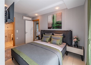 خلف مول الانيوم - شقة غرفة وصالة مفروشة - مجمع فاخر - في جيكجلي / الانيا 