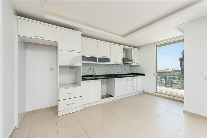 ضمن مجمع سكني عائلي - شقة غرفتين وصالة مفروشة - في افسلار / الانيا 