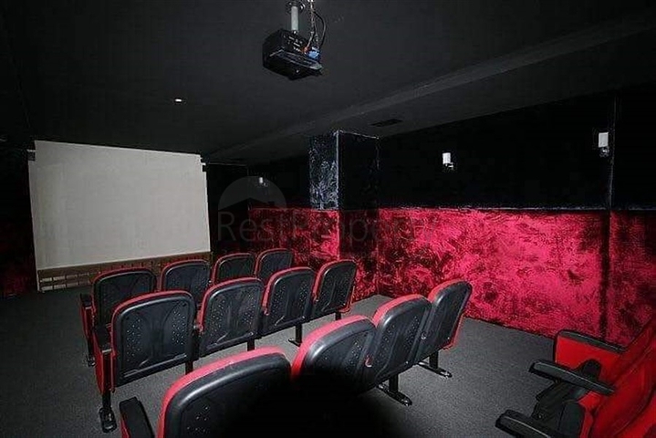 ضمن مجمع سكني عائلي - شقة غرفتين وصالة مفروشة - في افسلار / الانيا 