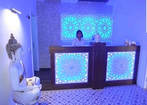 ضمن مجمع سكني عائلي - شقة غرفتين وصالة مفروشة - في افسلار / الانيا 