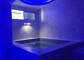 ضمن مجمع سكني عائلي - شقة غرفتين وصالة مفروشة - في افسلار / الانيا 